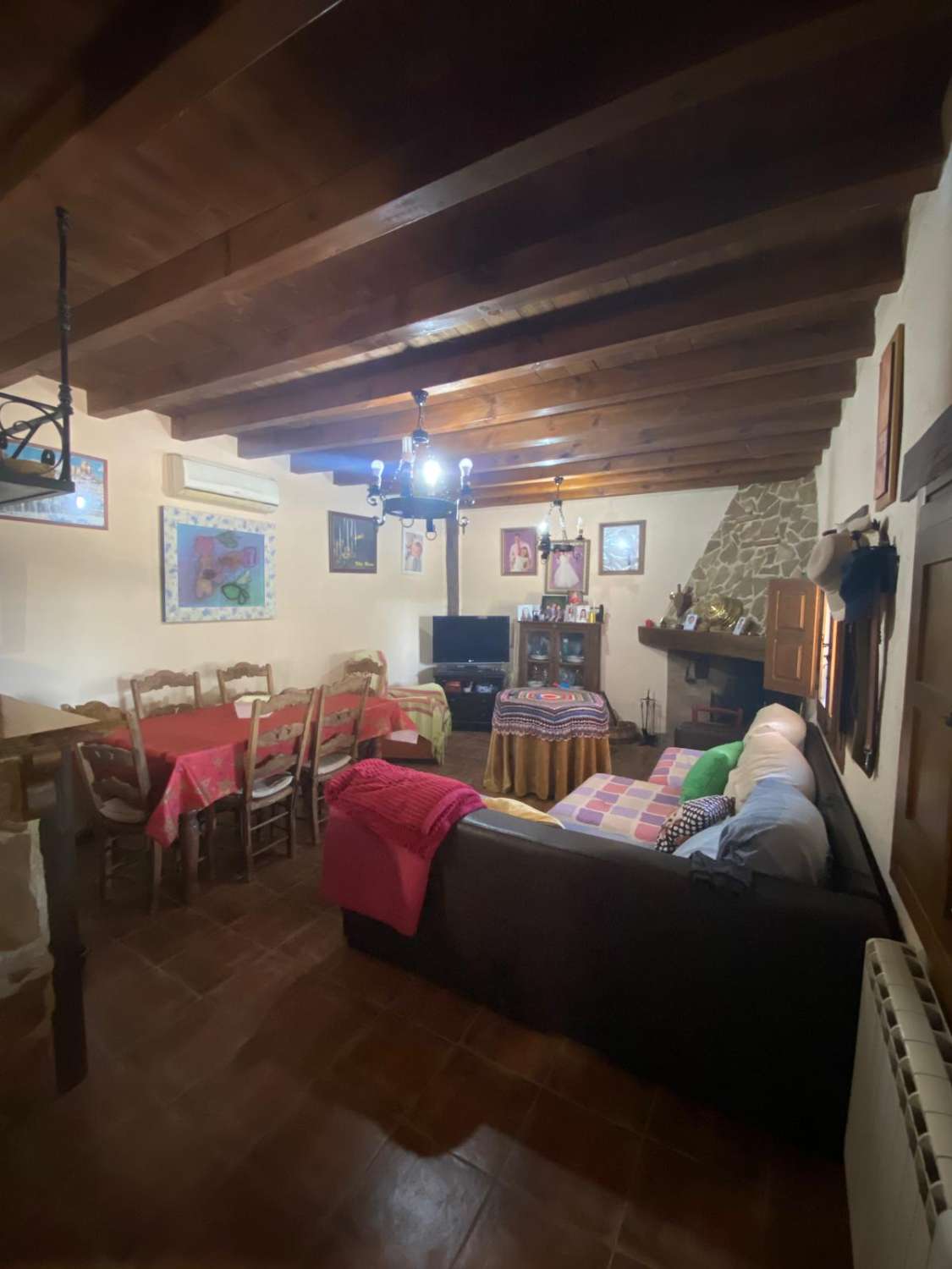 Cortijo with 2 bedrooms and a separate Casita, land and pool