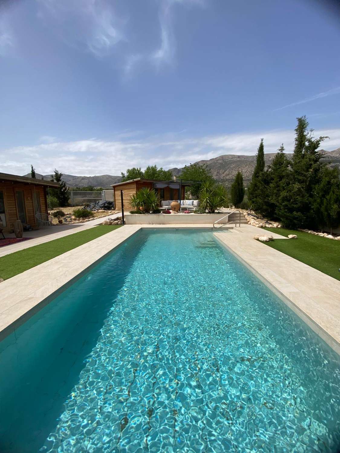 Stunning 4 bed, 3 bath, pool, casitas and views, just outside Velez Rubio