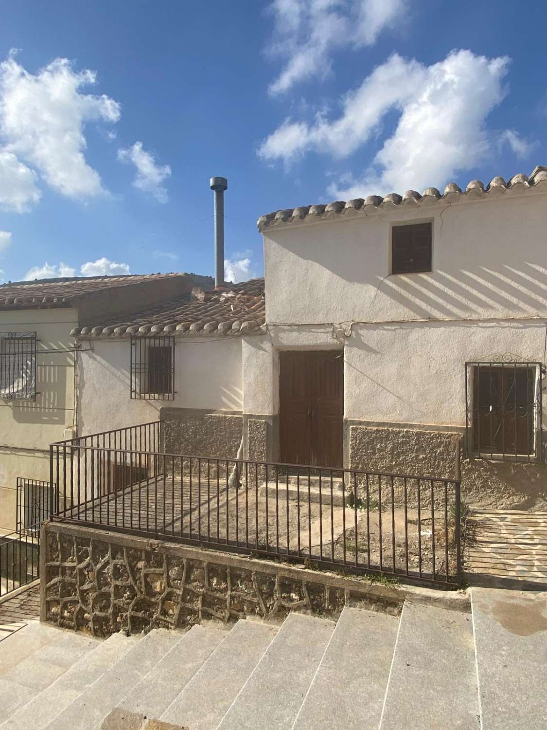 Te renoveren pand in Oria met veel potentie, zie 106201