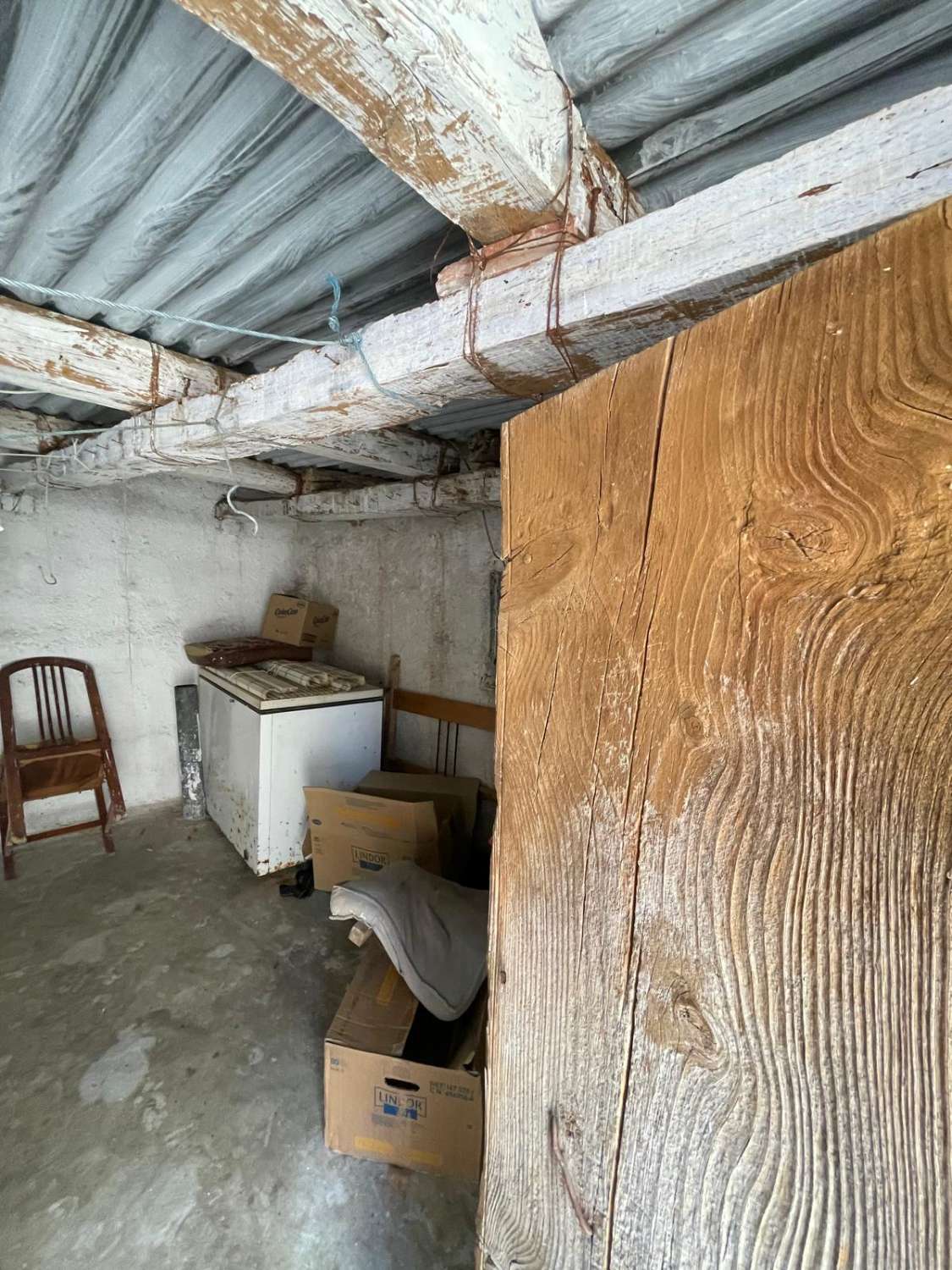4 bed, 2 bath house with land going up into mountain