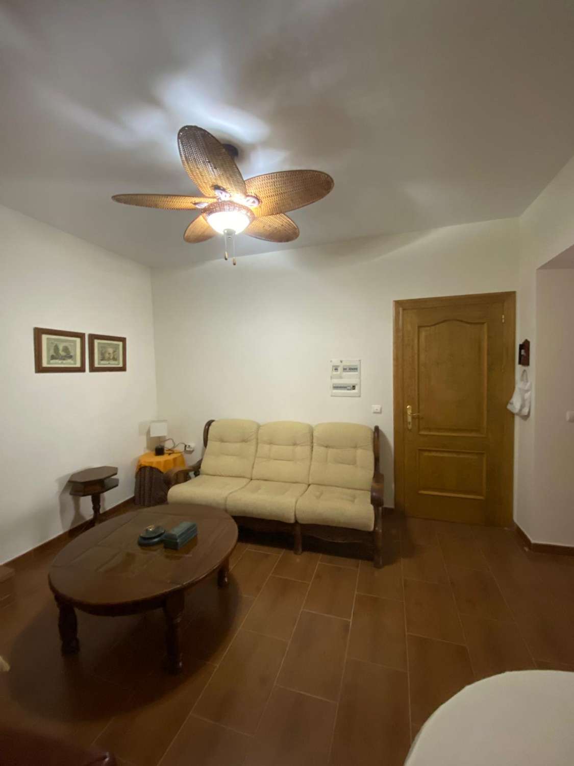 Stunning 4 bed, 3 bath apartment with roof terrace in heart of Velez Blanco