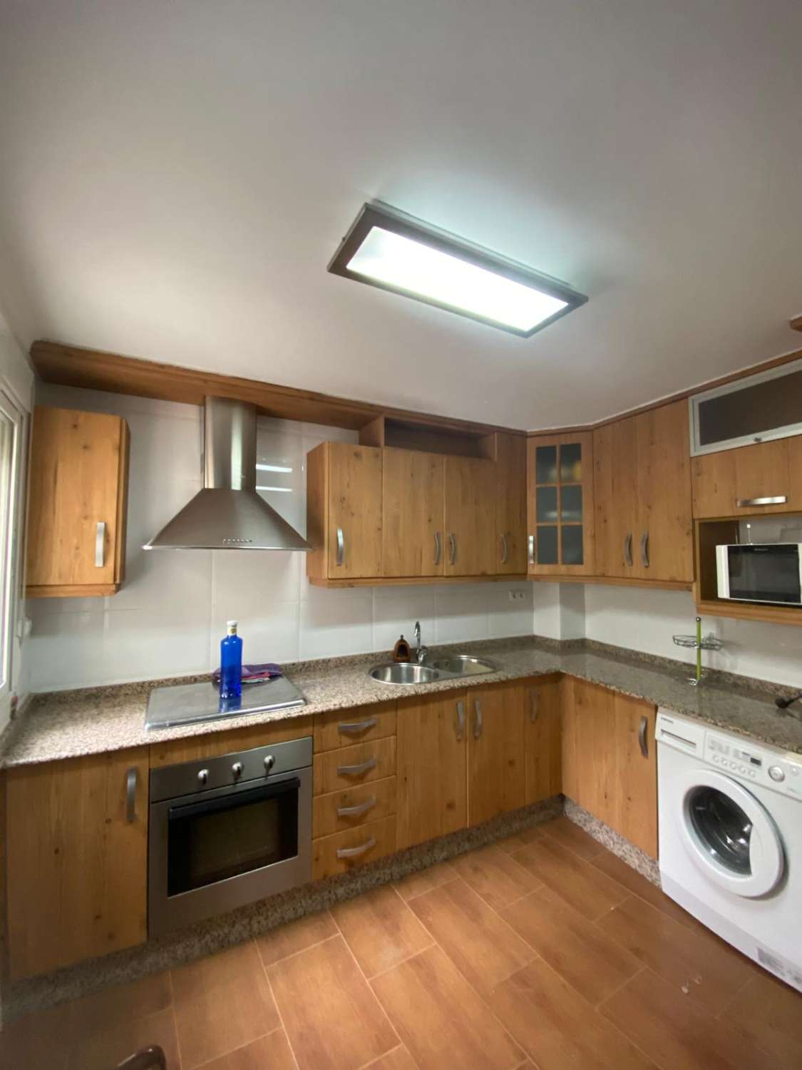 Stunning 4 bed, 3 bath apartment with roof terrace in heart of Velez Blanco