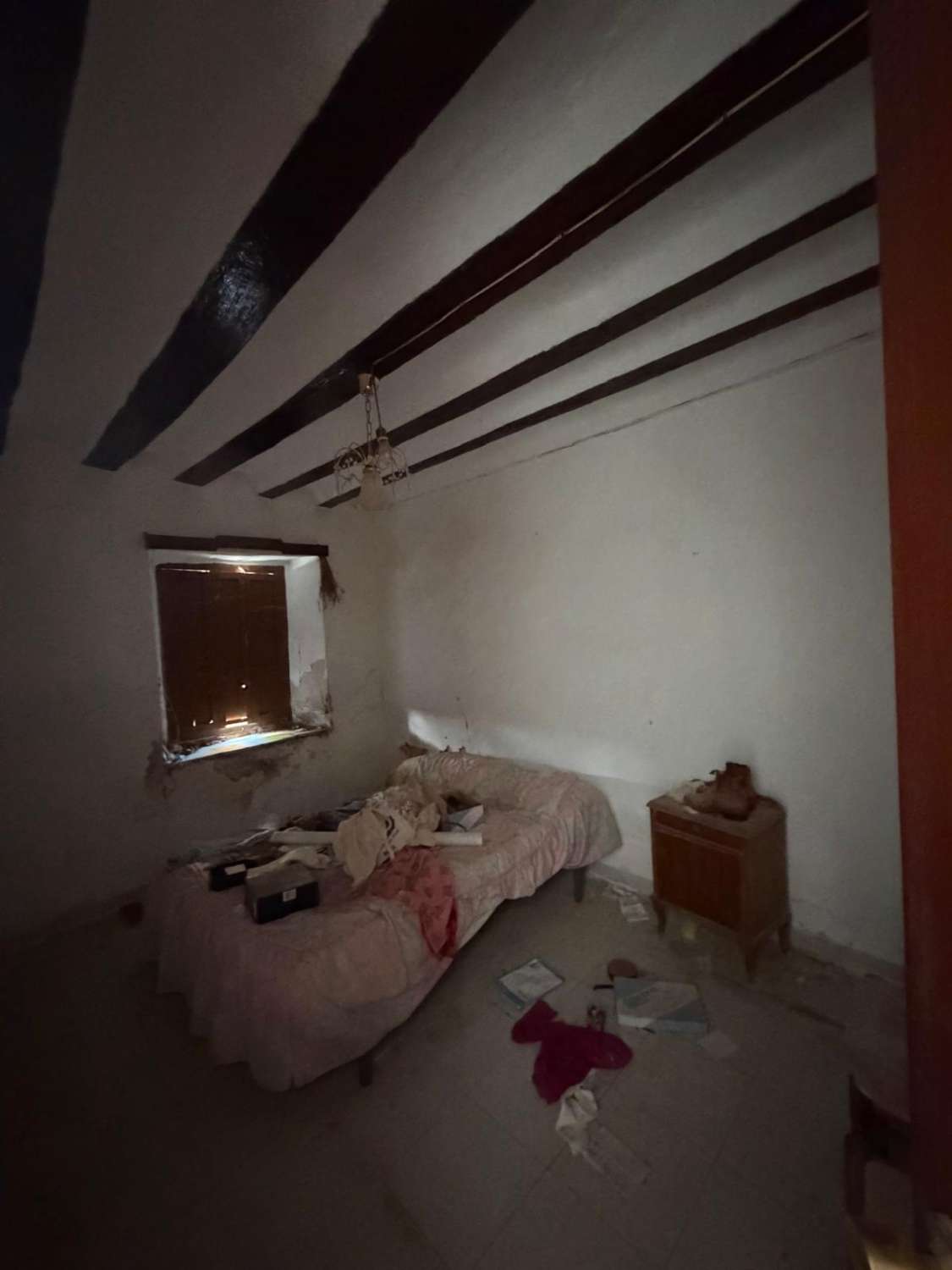 3 bed, 1 bath house with garden and garage in Velez Blanco