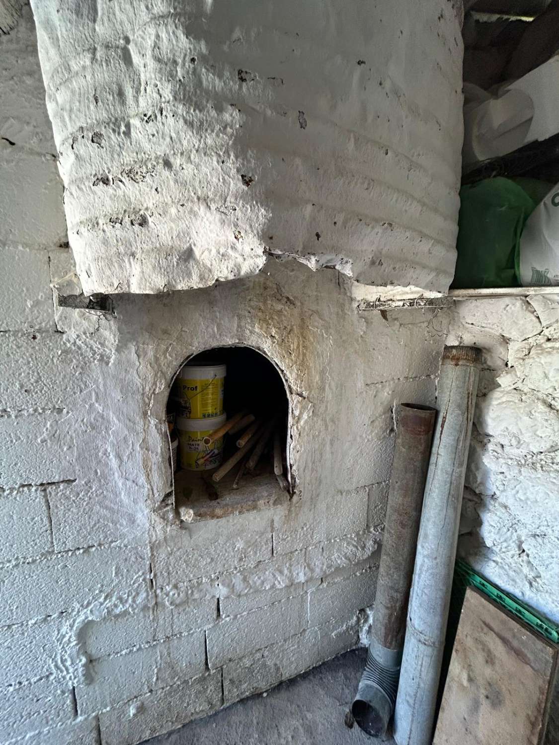 Great opportunity for a 3 bed house to live in and one to reform with garden