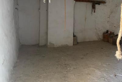 Cortijo for reform 2 beds with land.  Stunning location in Velez Blanco
