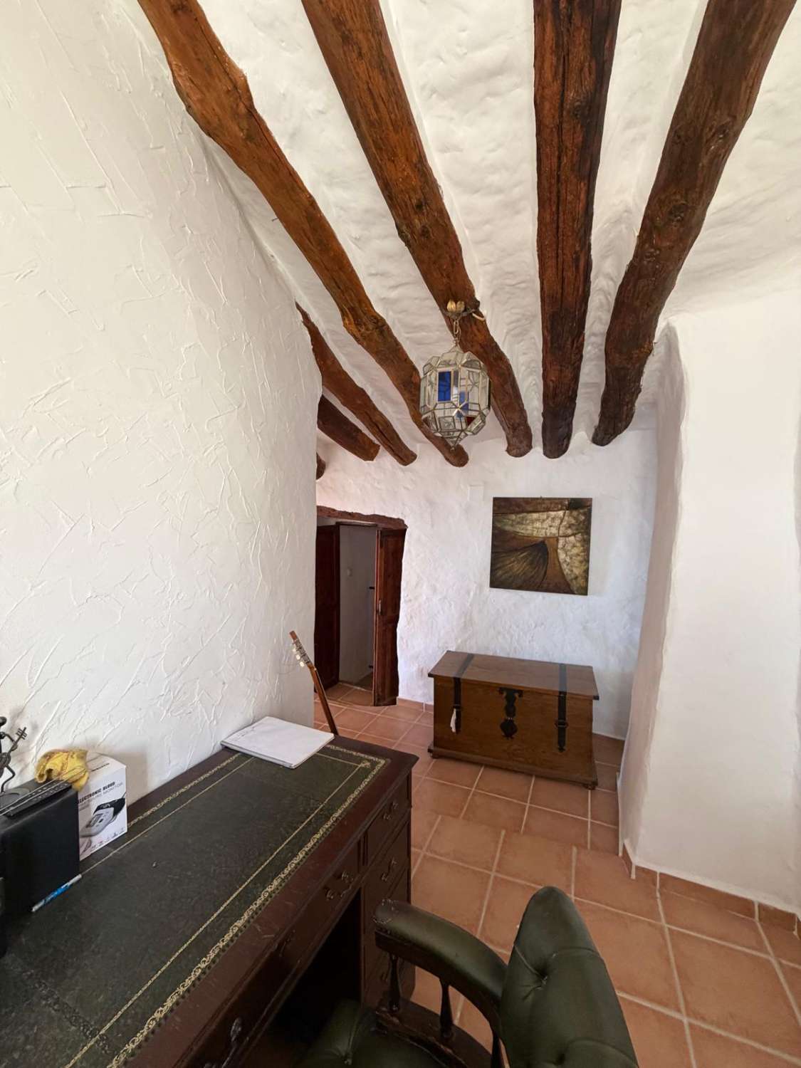 Stunning 3 bed, 3 bath house with gardens and outside patios in heart of Oria