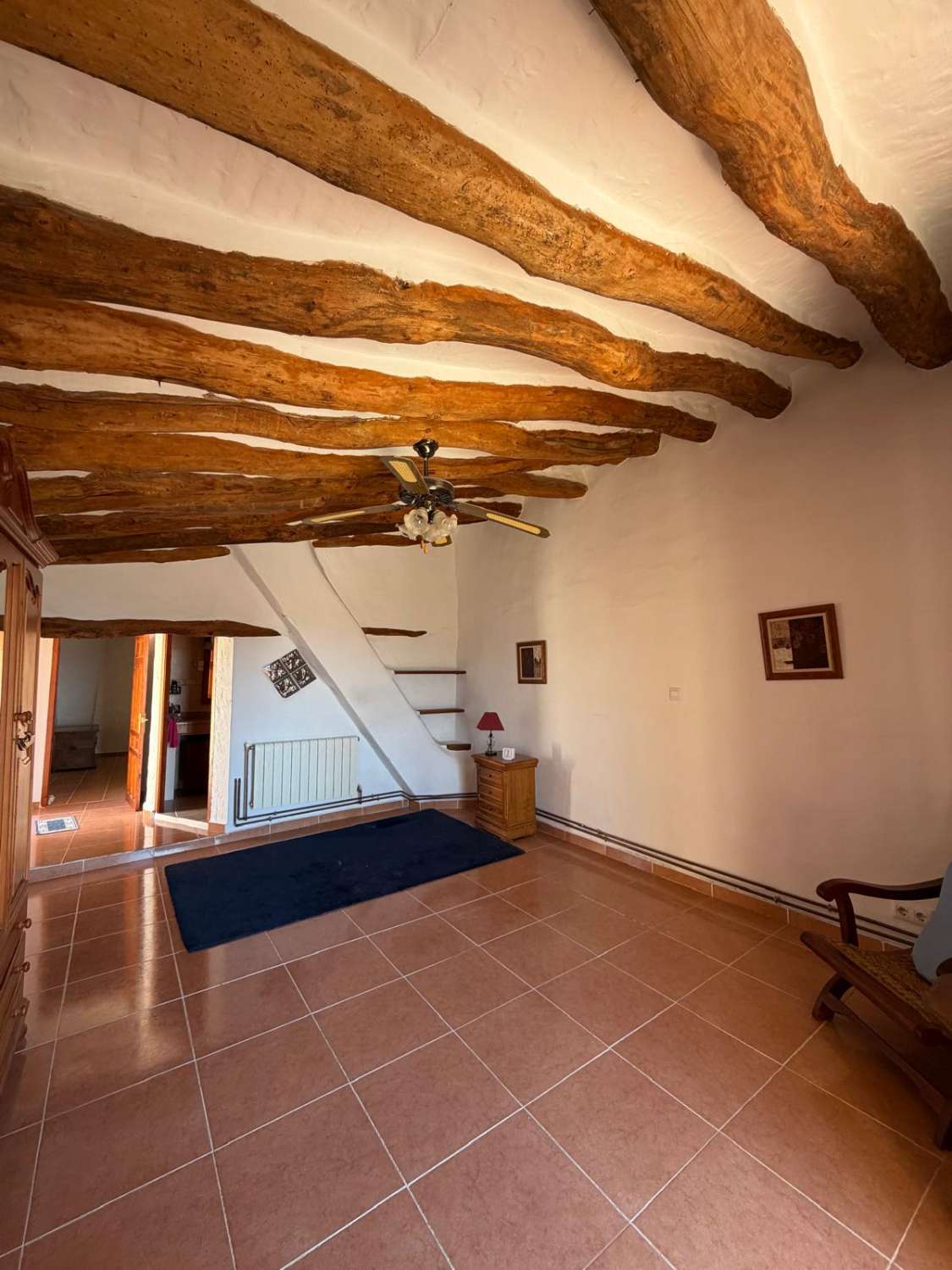 Stunning 3 bed, 3 bath house with gardens and outside patios in heart of Oria