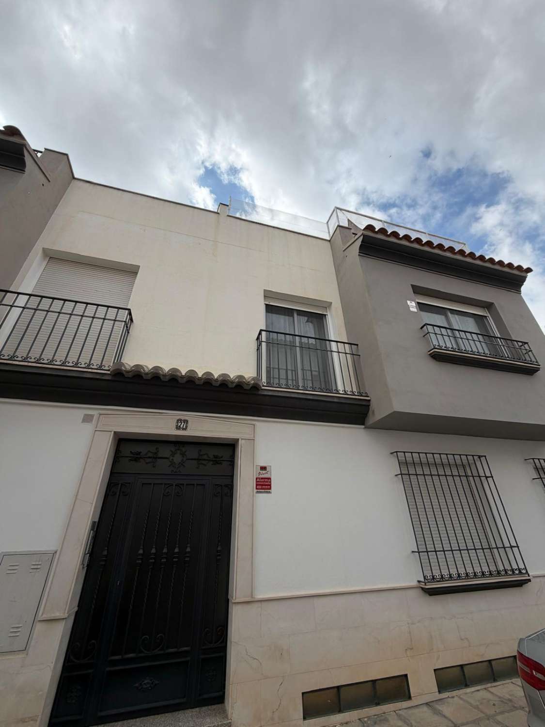 Exceptional 5-Bedroom, 2 bathroom 1st floor Luxury Apartment – Immaculate Condition in Velez Rubio with car parking space and lift
