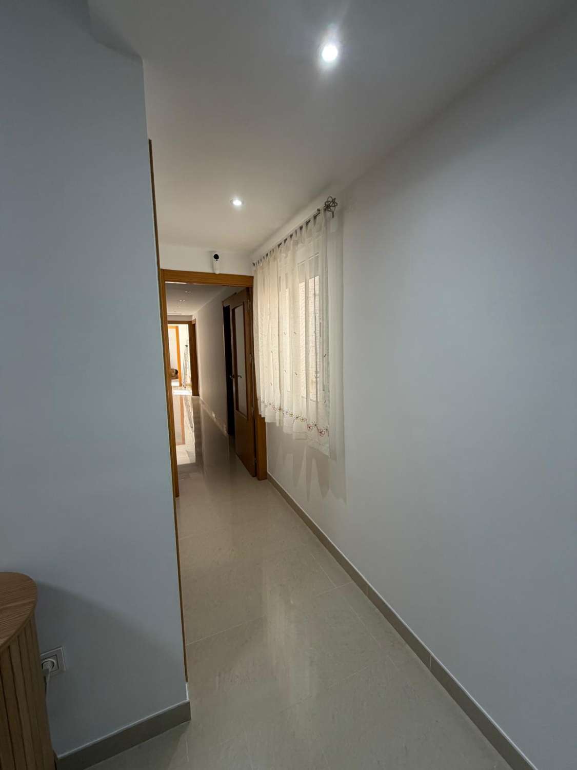 Exceptional 5-Bedroom, 2 bathroom 1st floor Luxury Apartment – Immaculate Condition in Velez Rubio with car parking space and lift
