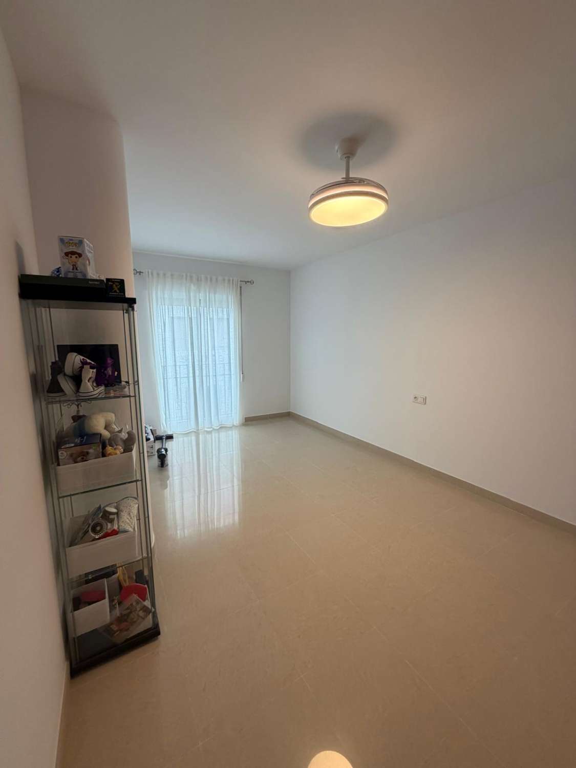 Exceptional 5-Bedroom, 2 bathroom 1st floor Luxury Apartment – Immaculate Condition in Velez Rubio with car parking space and lift