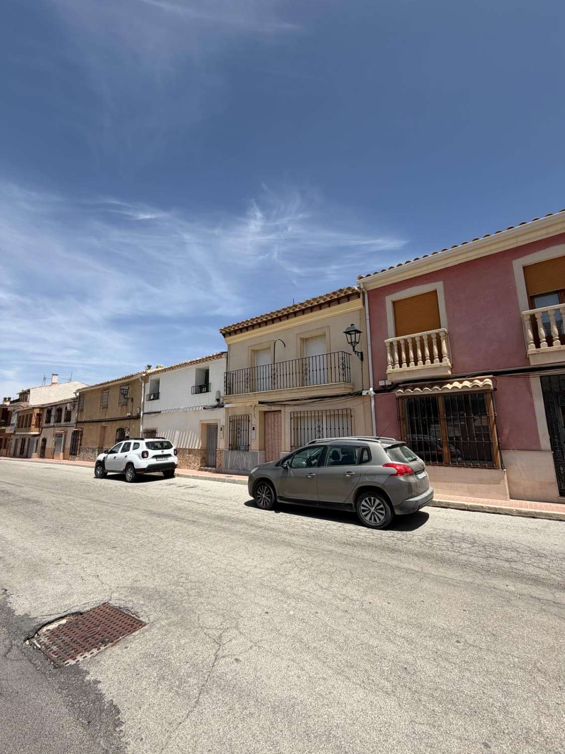 5 bed, 2 bath house in Maria with good sized outside courtyard