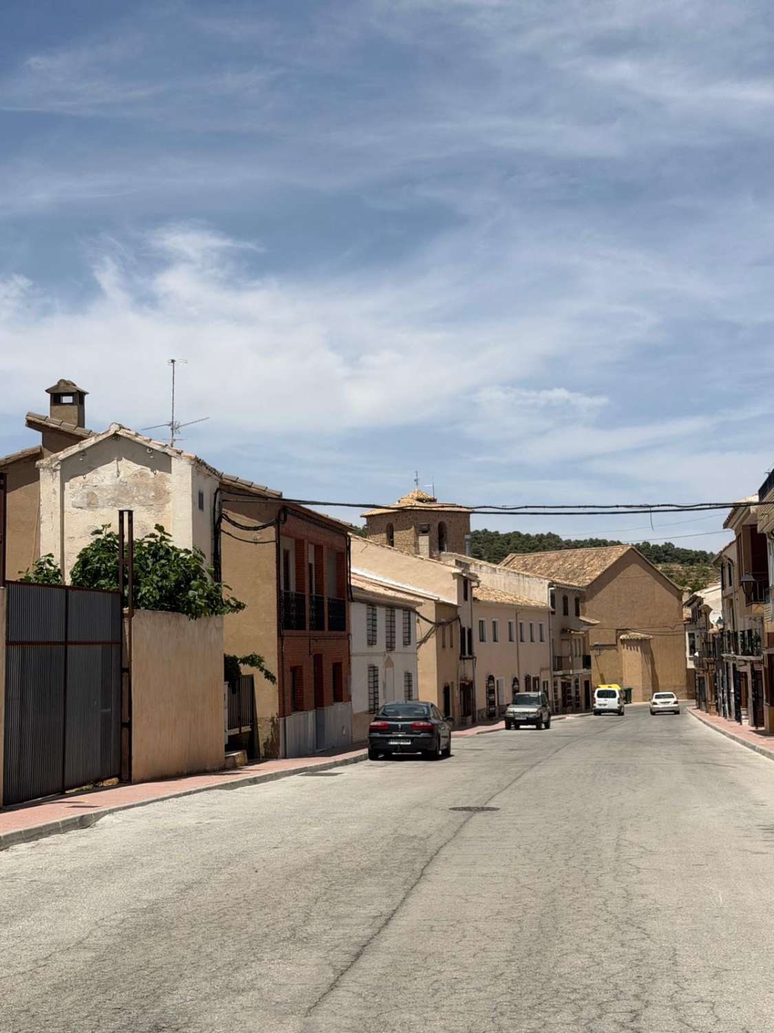 5 bed, 2 bath house in Maria with good sized outside courtyard
