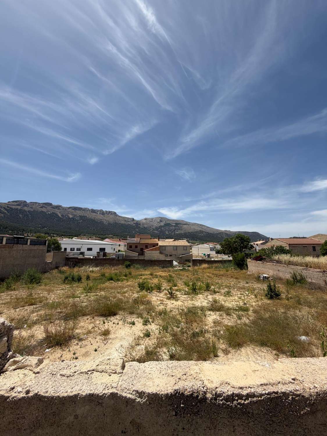 5 bed, 2 bath house in Maria with good sized outside courtyard
