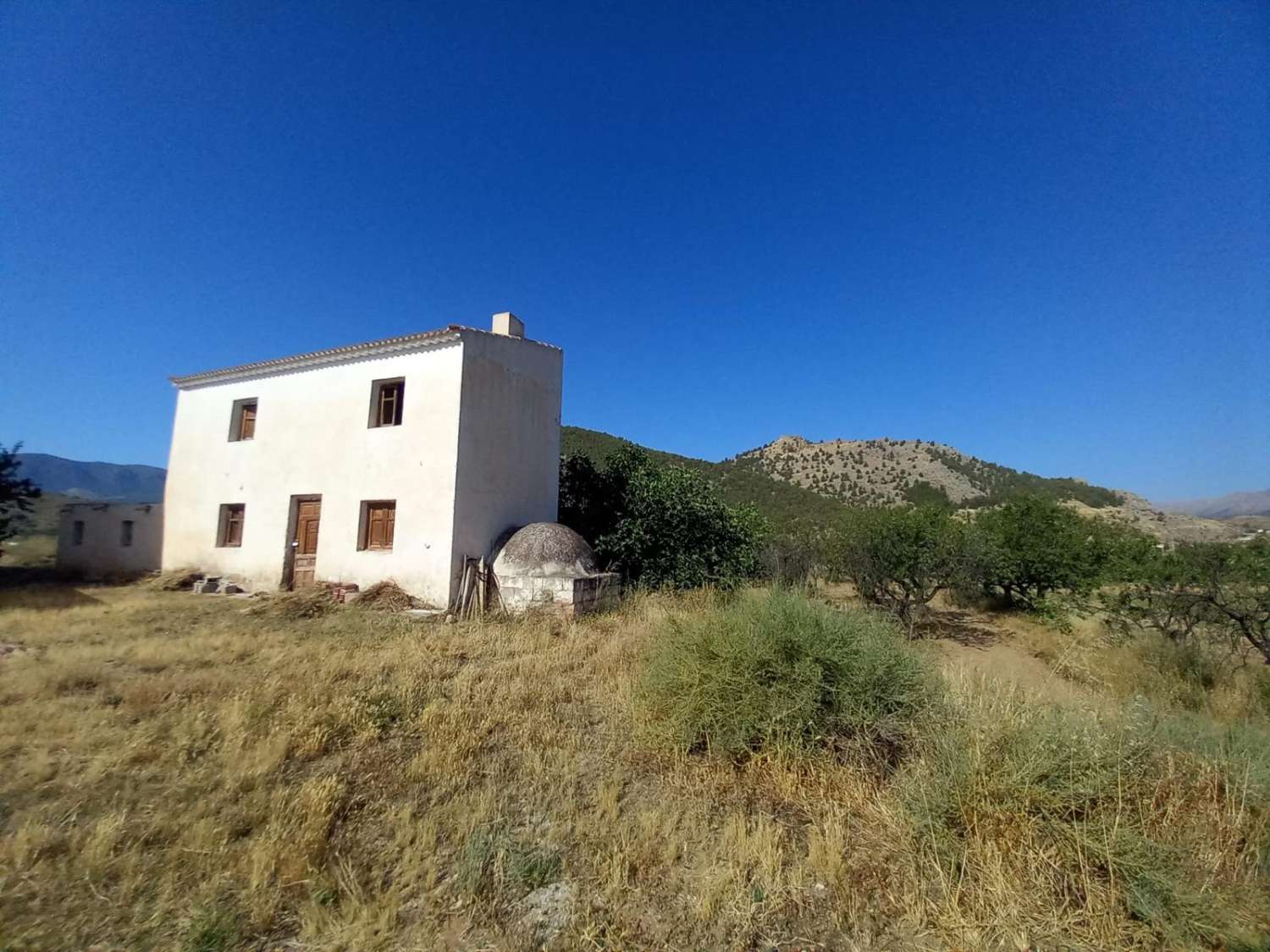 Cortijo in Velez Rubio for reform with land in stunning location