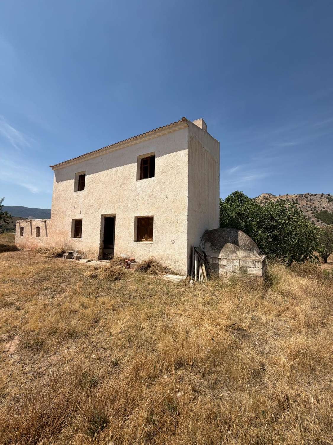 Cortijo in Velez Rubio for reform with land in stunning location