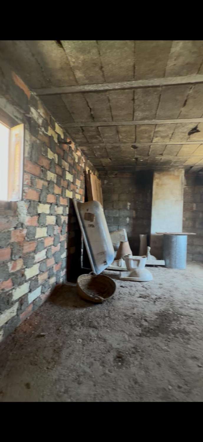 Cortijo in Velez Rubio for reform with land in stunning location
