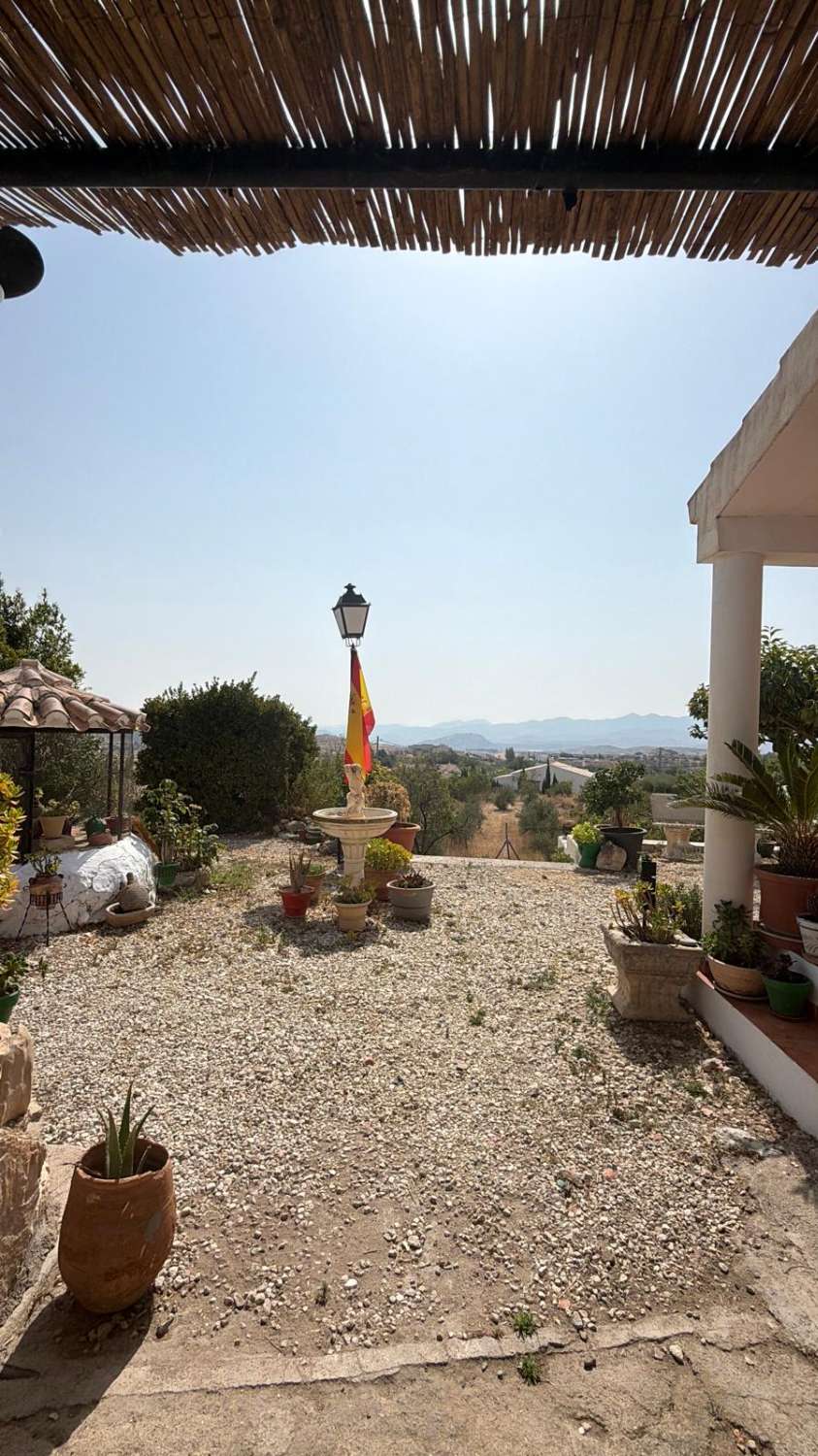 Traditional Spanish Cortijo with Guest Cortijo, Swimming Pool, Extensive Land & Spectacular 360° Mountain Views