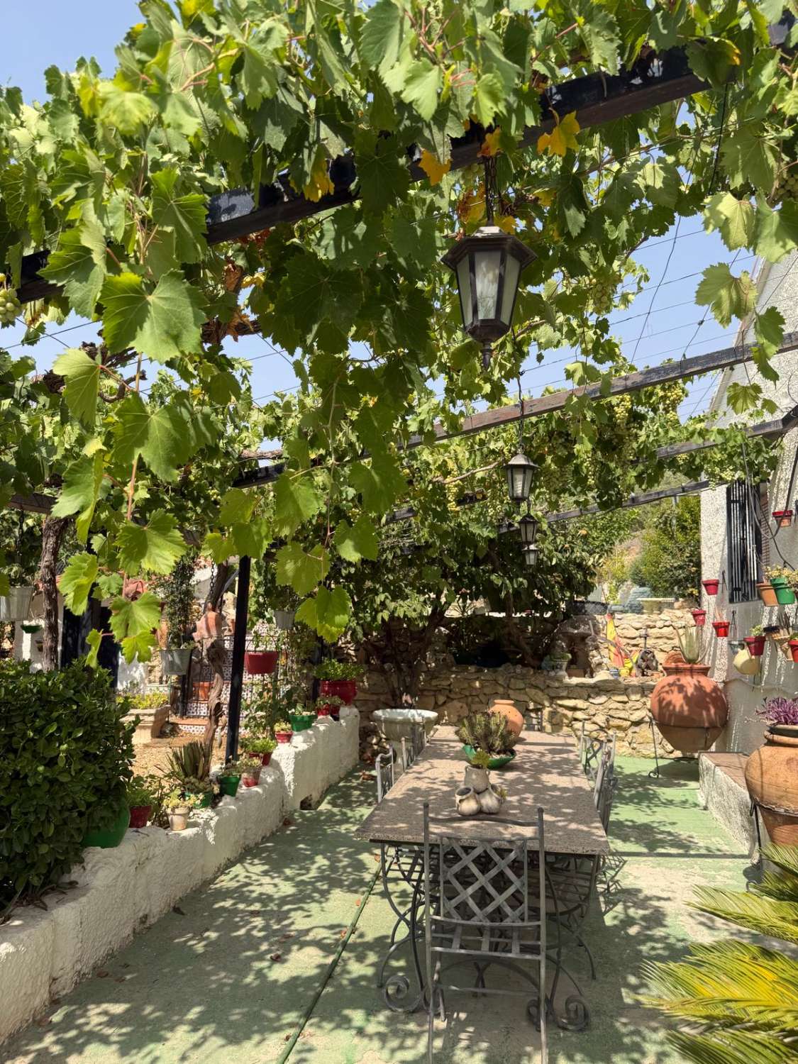 Traditional Spanish Cortijo with Guest Cortijo, Swimming Pool, Extensive Land & Spectacular 360° Mountain Views