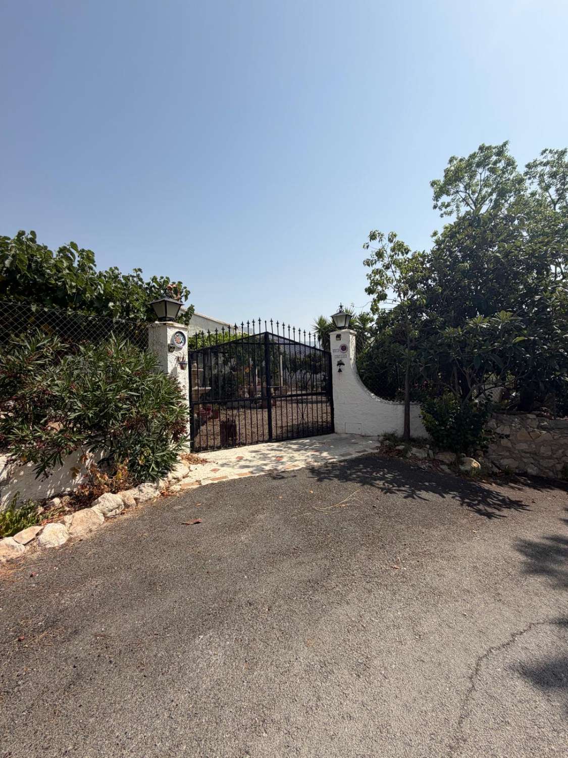 Traditional Spanish Cortijo with Guest Cortijo, Swimming Pool, Extensive Land & Spectacular 360° Mountain Views