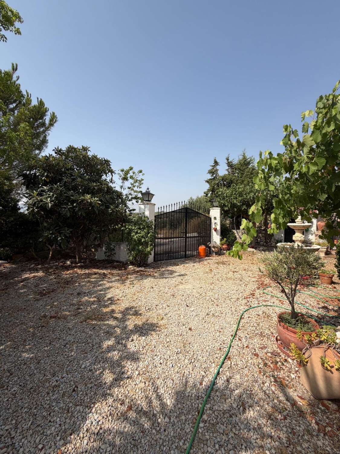 Traditional Spanish Cortijo with Guest Cortijo, Swimming Pool, Extensive Land & Spectacular 360° Mountain Views