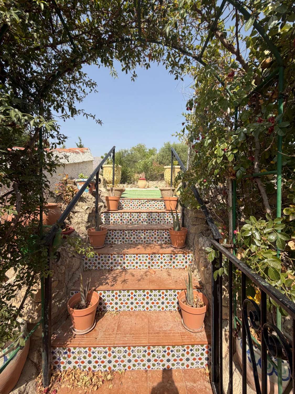 Traditional Spanish Cortijo with Guest Cortijo, Swimming Pool, Extensive Land & Spectacular 360° Mountain Views