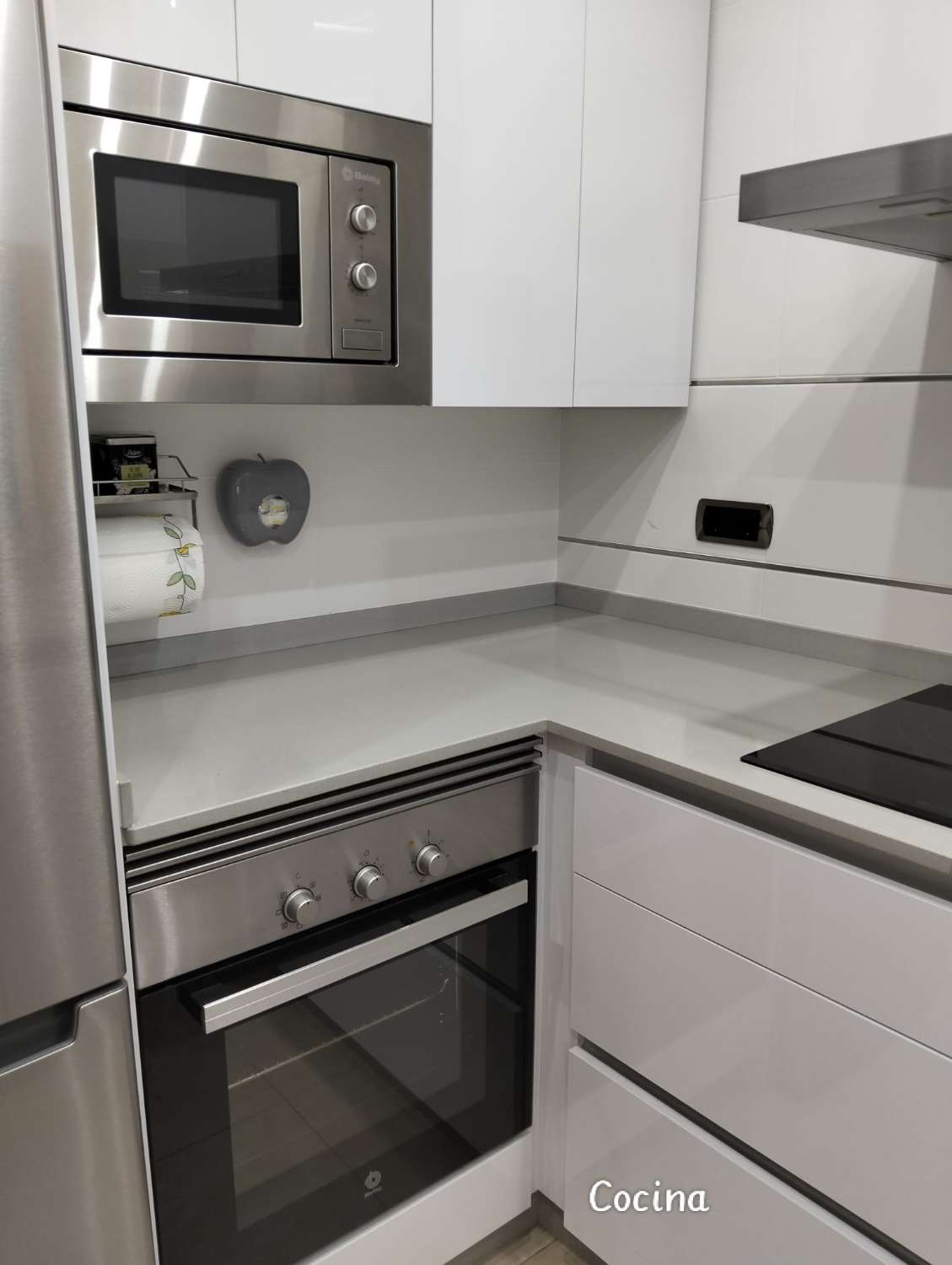 Stunning High-End 3-Bedroom Apartment with Exceptional Mountain Views and car parking
