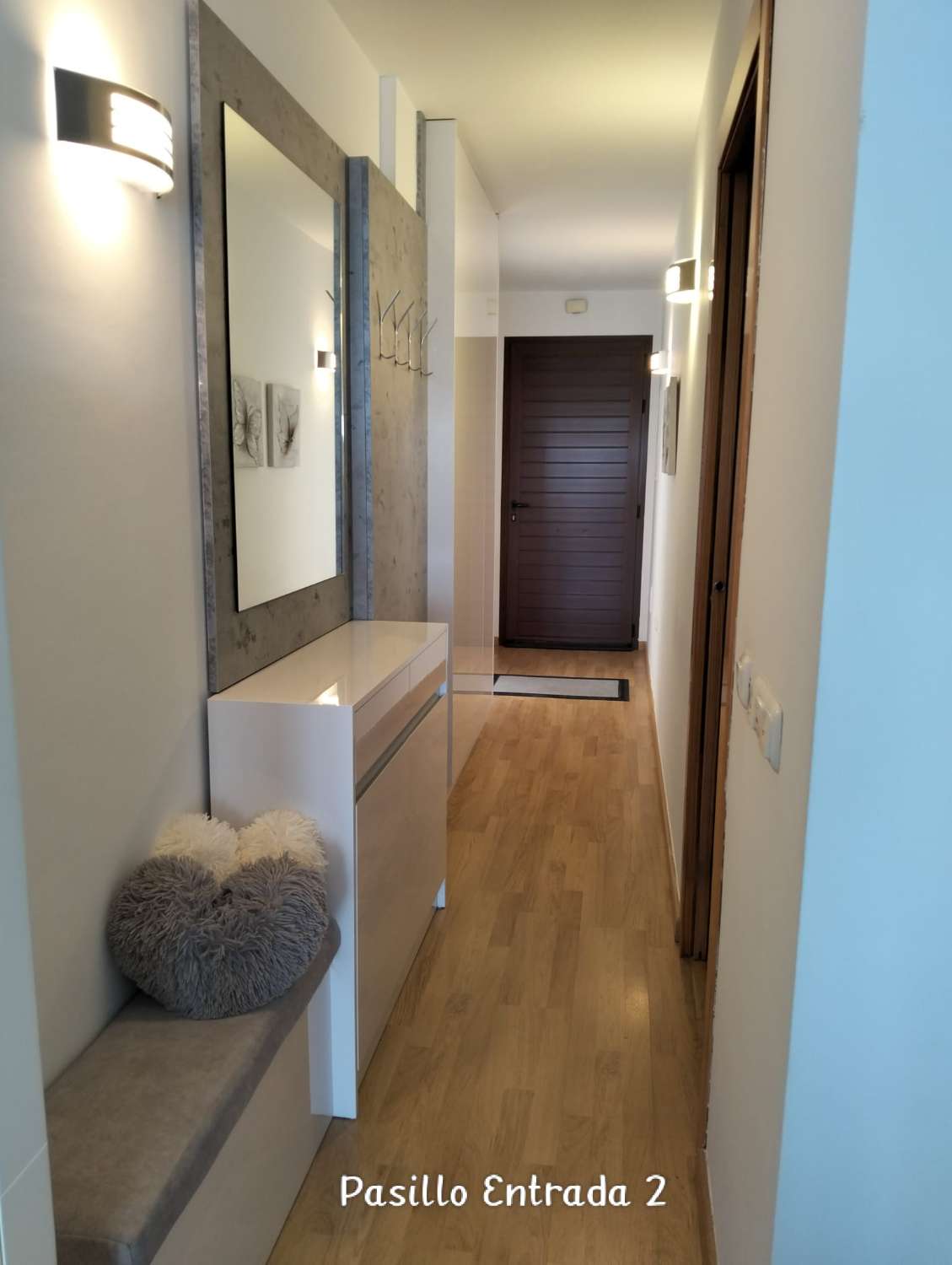 Stunning High-End 3-Bedroom Apartment with Exceptional Mountain Views and car parking