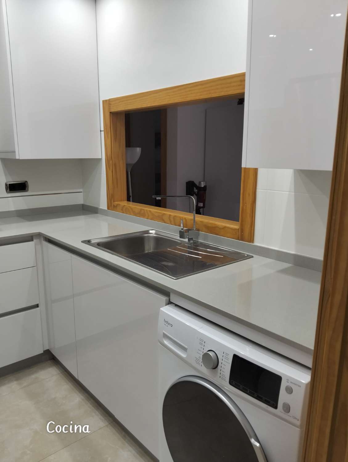 Stunning High-End 3-Bedroom Apartment with Exceptional Mountain Views and car parking