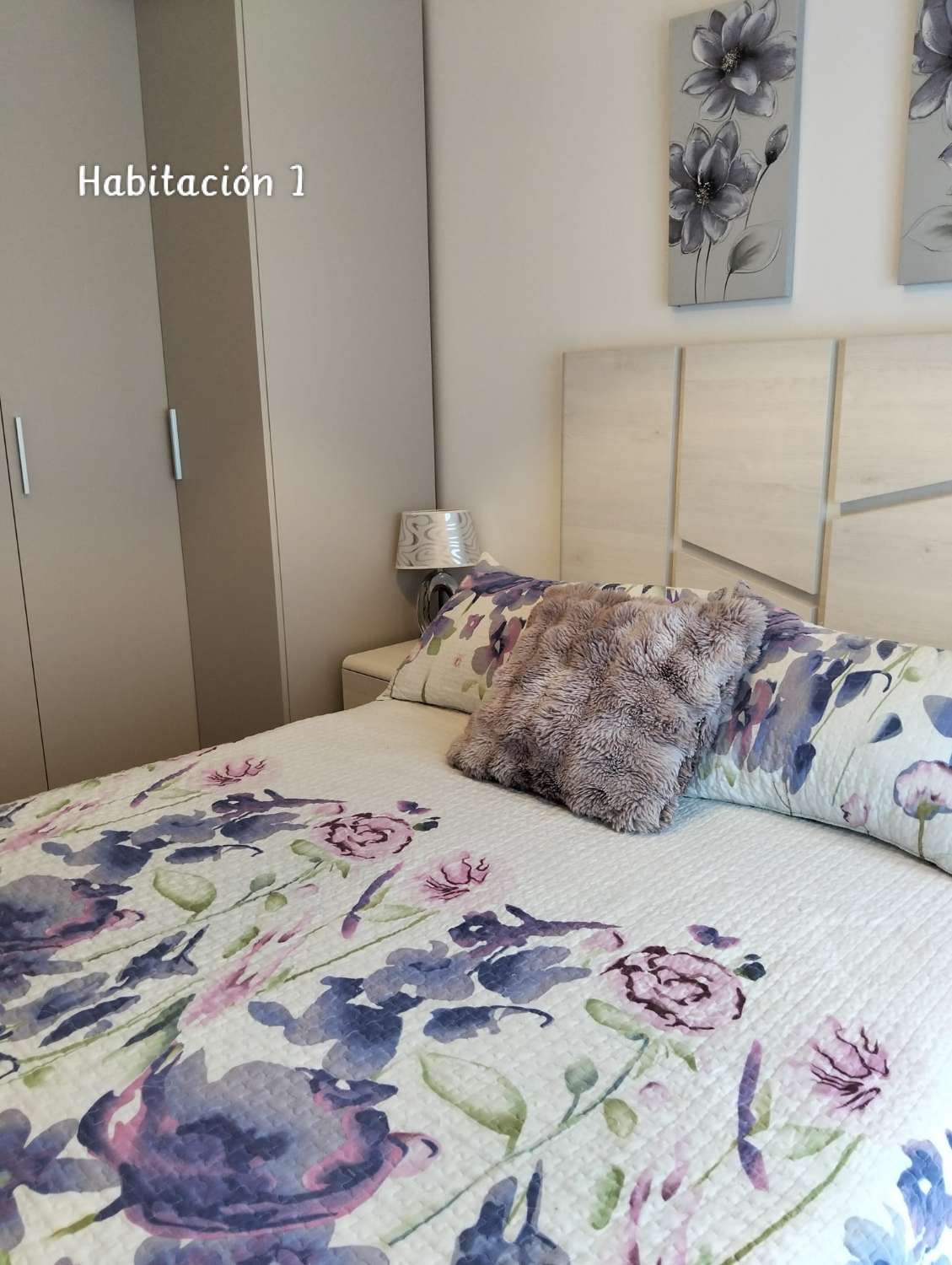 Stunning High-End 3-Bedroom Apartment with Exceptional Mountain Views and car parking