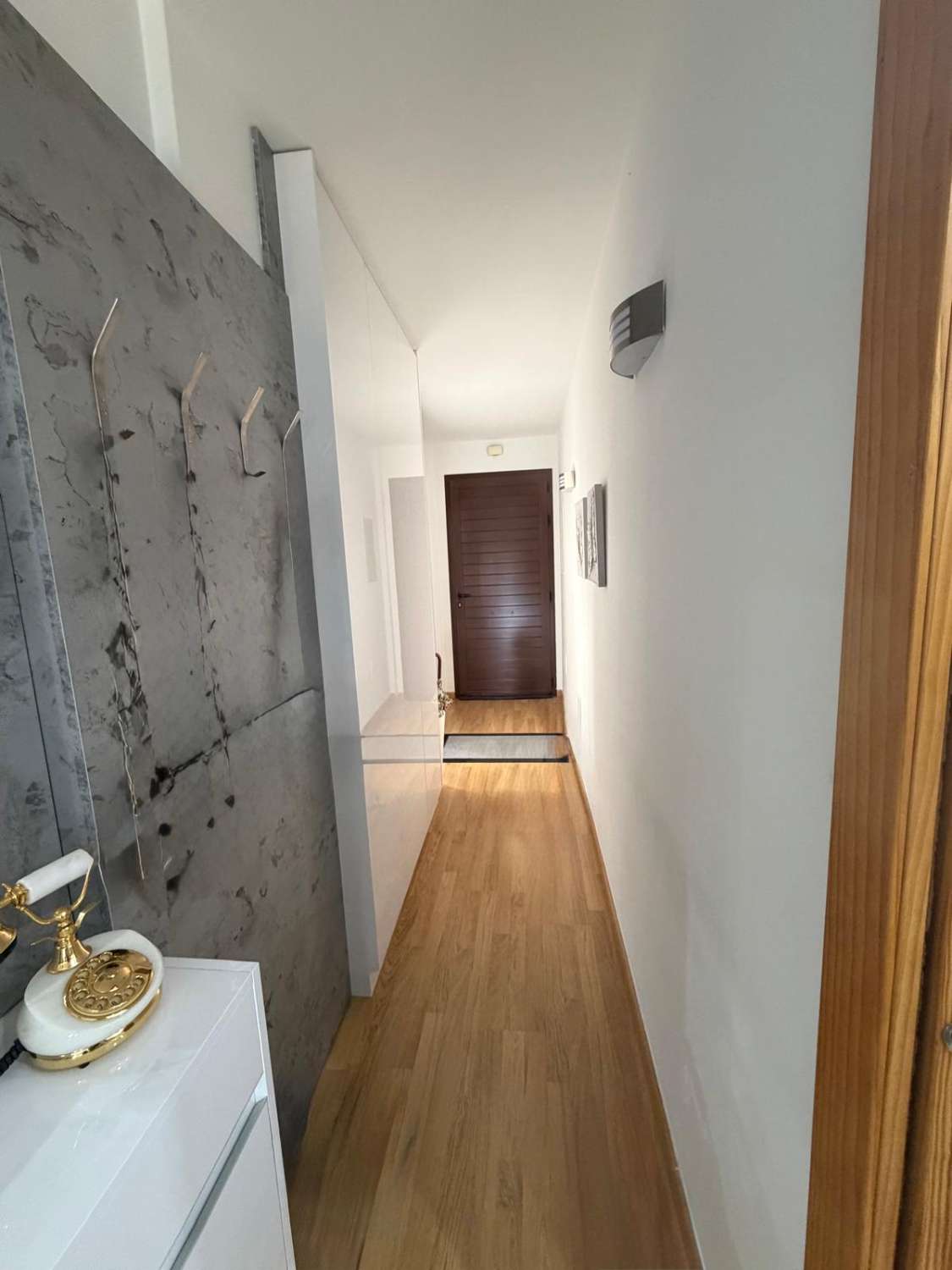 Stunning High-End 3-Bedroom Apartment with Exceptional Mountain Views and car parking