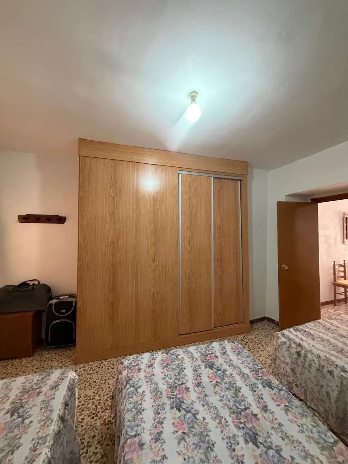 Immaculate 4-Bedroom Town House with patio and wonderful Views – María
