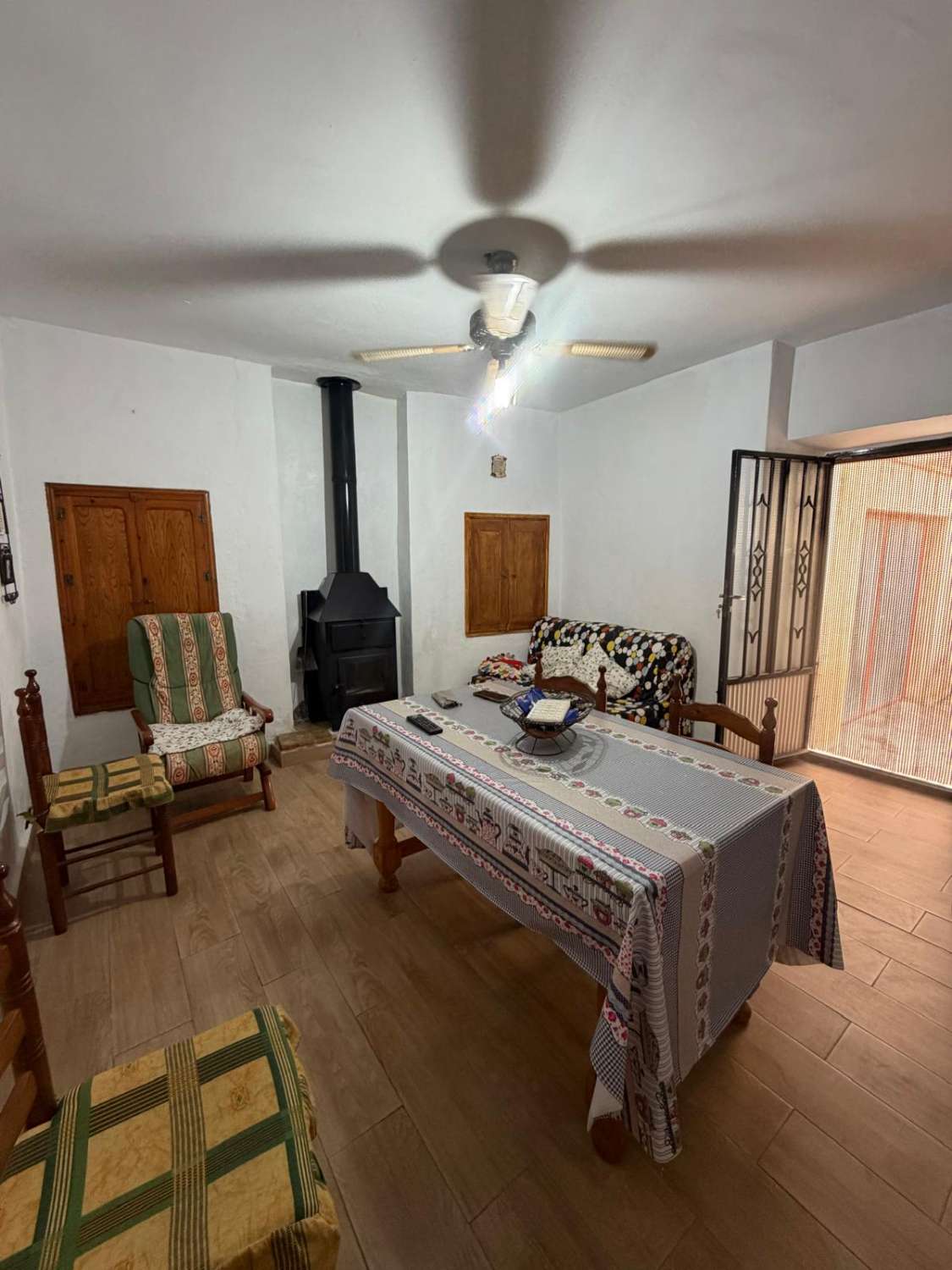 Immaculate 4-Bedroom Town House with patio and wonderful Views – María