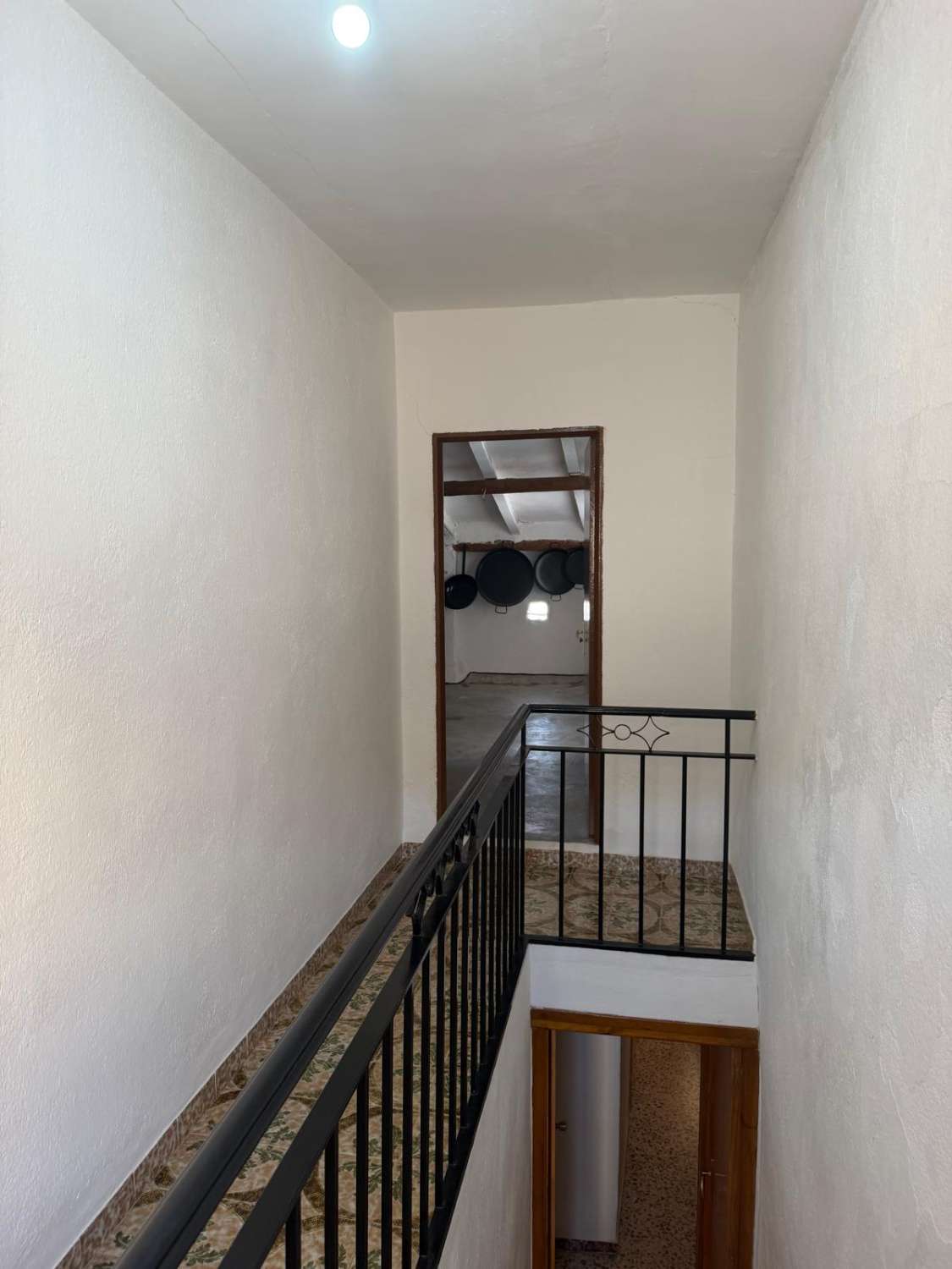 Immaculate 4-Bedroom Town House with patio and wonderful Views – María
