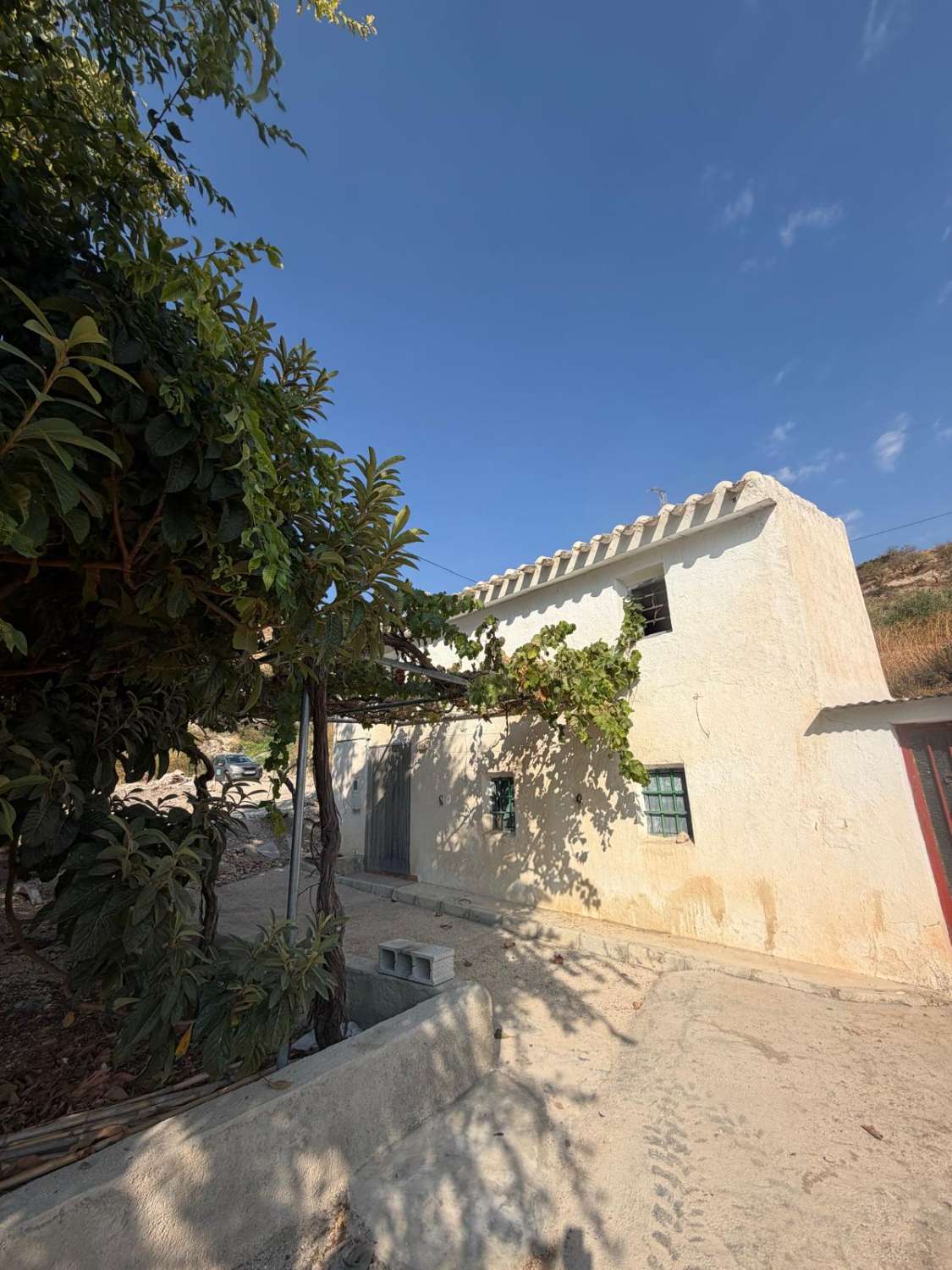 Traditional Spanish Cortijo with Exceptional 360° Views & 25,861m² of Land – A Property Full of Potential