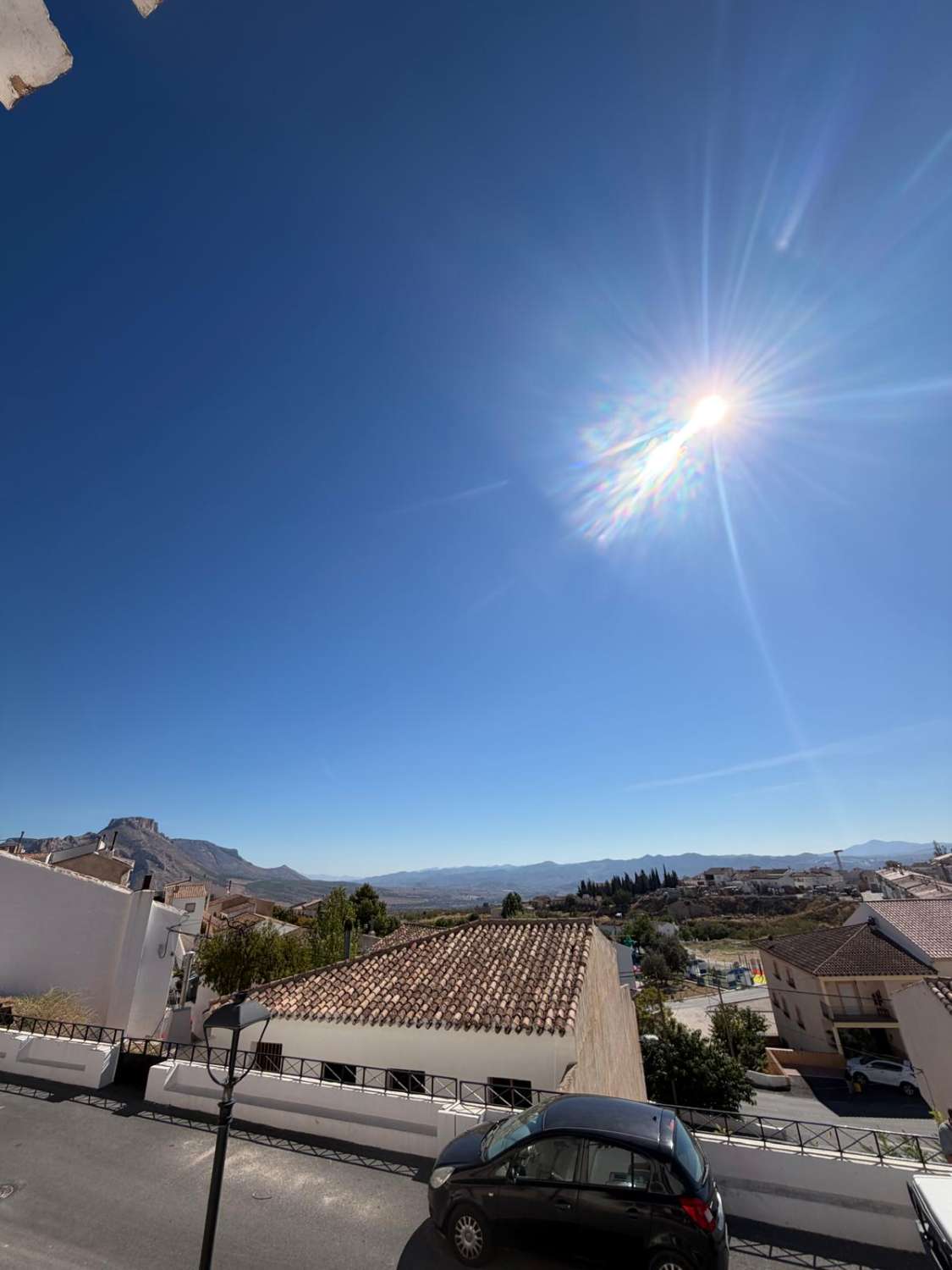 Beautifully  4 Bedroom Town House with 3 Outdoor Areas, Mountain Views & Garage – Vélez Blanco