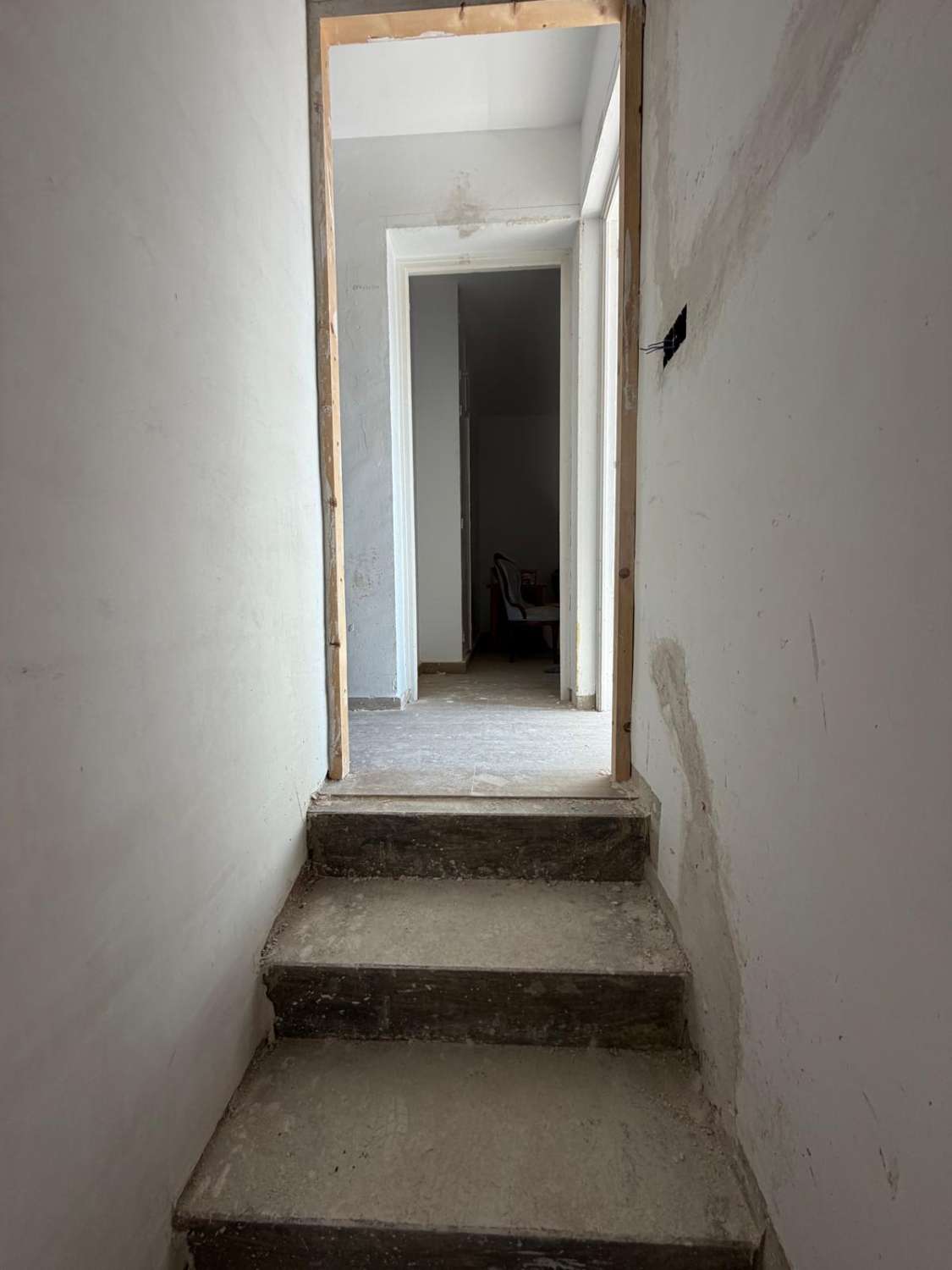 Beautifully  4 Bedroom Town House with 3 Outdoor Areas, Mountain Views & Garage – Vélez Blanco