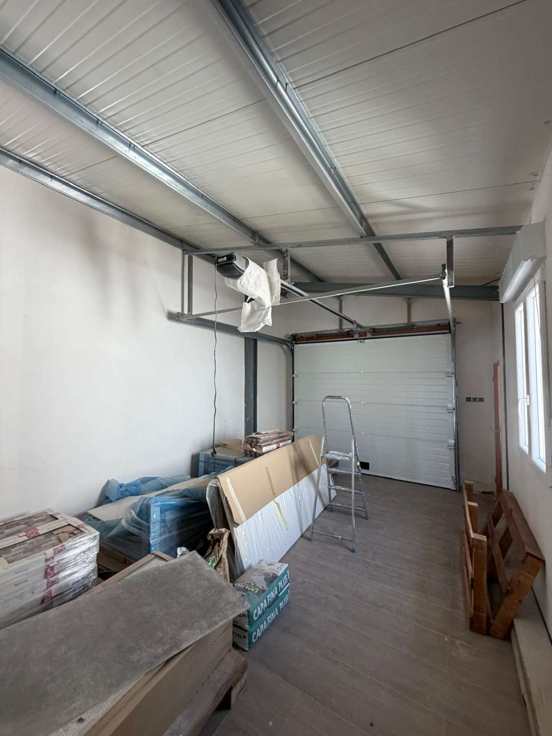 Beautifully  4 Bedroom Town House with 3 Outdoor Areas, Mountain Views & Garage – Vélez Blanco