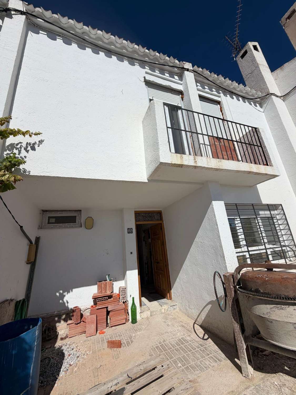 Beautifully  4 Bedroom Town House with 3 Outdoor Areas, Mountain Views & Garage – Vélez Blanco