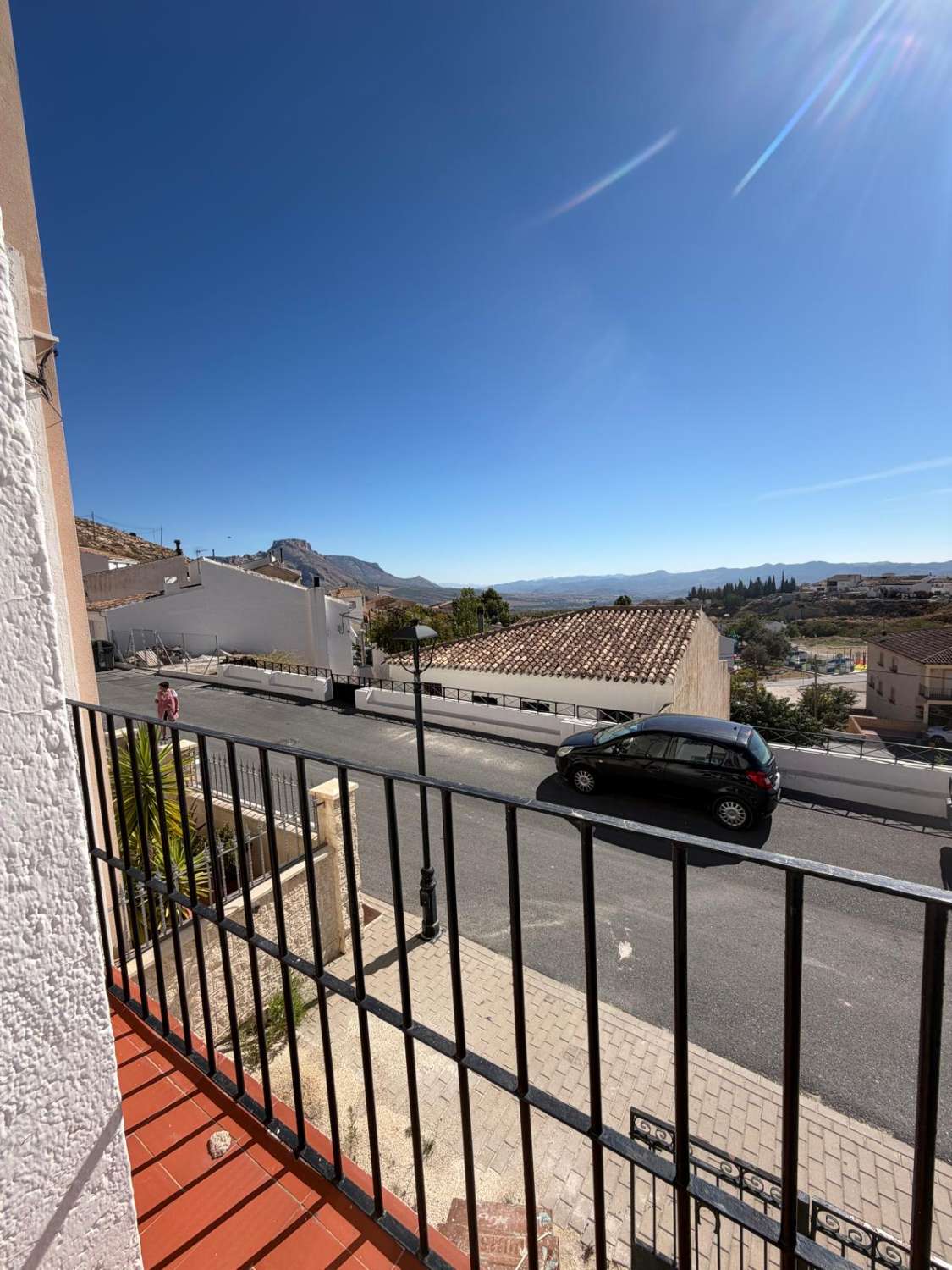 Beautifully  4 Bedroom Town House with 3 Outdoor Areas, Mountain Views & Garage – Vélez Blanco