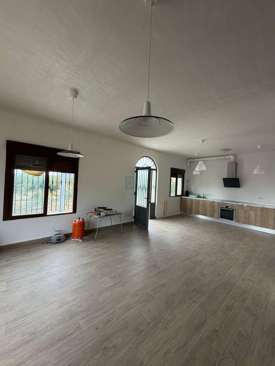 Beautifully Renovated Cortijo with 360° Mountain Views, 13,395m² of Land and Exceptional Potential
