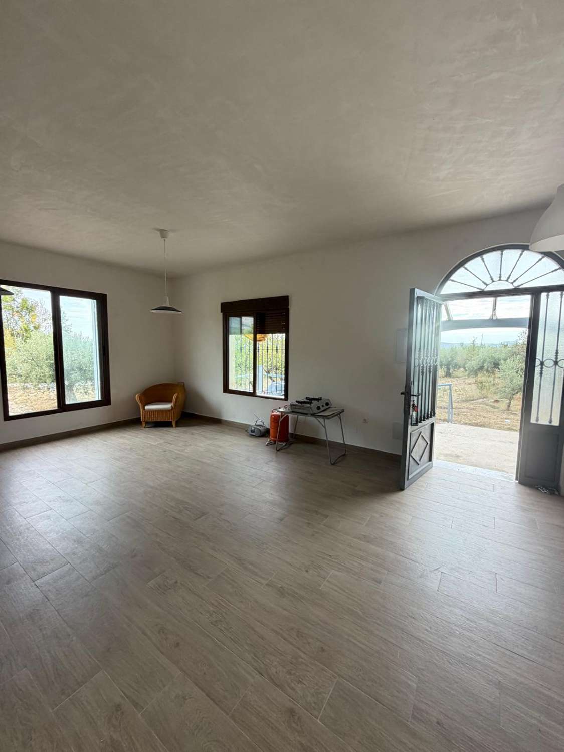 Beautifully Renovated Cortijo with 360° Mountain Views, 13,395m² of Land and Exceptional Potential