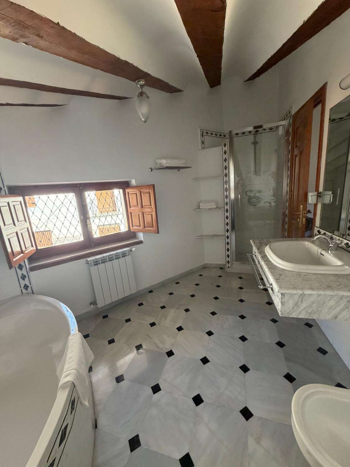 An Exceptional, Fully Restored Boutique Hotel in the Heart of Vélez Blanco – A Unique Business Opportunity